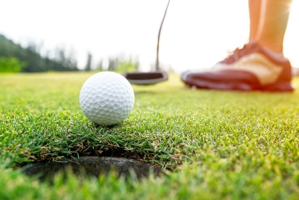 Weather-Resistant Benefits of Synthetic Grass for Atlanta Putting Green